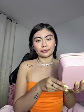 Snapshot of Stormi_th chatting on 03/02/26, 01:17 Stormi th online show from 03/02/26, 01:17