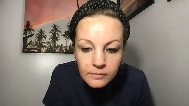 Snapshot of SattivvaXXX chatting on 02/17/26, 11:18 SattivvaXXX online show from 02/17/26, 11:18