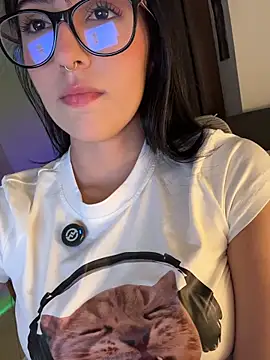 HinaSweet online show from 03/15/26, 12:39