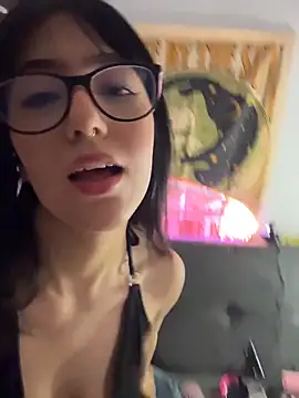 HinaSweet online show from 02/26/26, 12:21