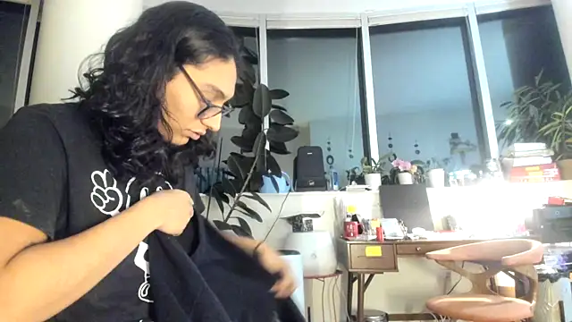 Longhairdaddy online show from 01/09/26, 05:14