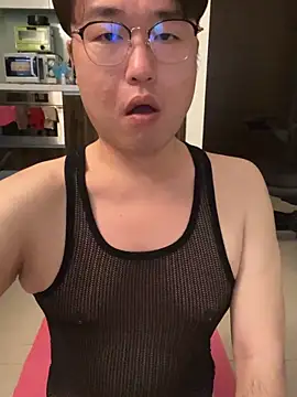 W0Ijn online show from 04/03/26, 02:18