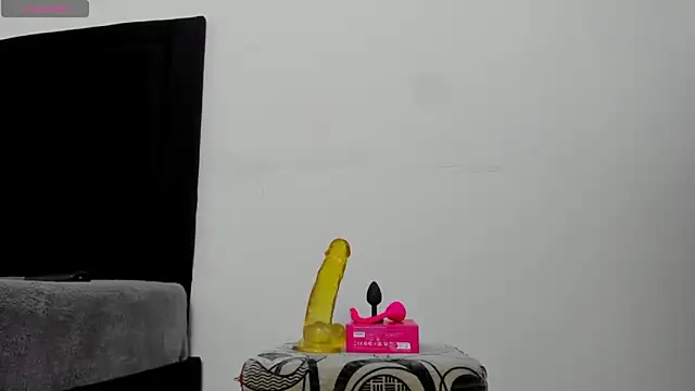 camilo model online show from 03/08/26, 05:44