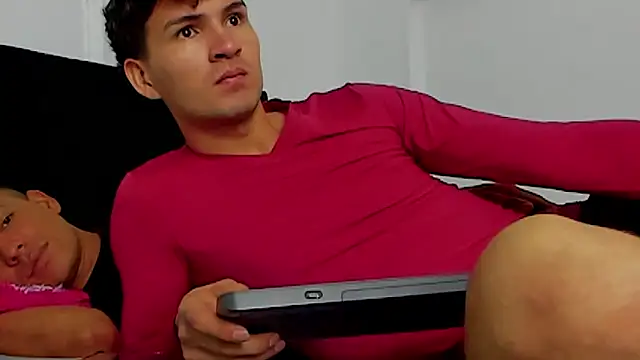 camilo model online show from 05/13/26, 12:28