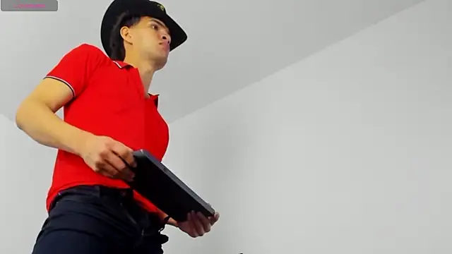 camilo model online show from 03/07/26, 03:02