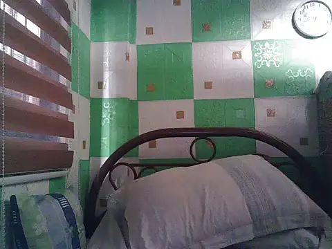 Snapshot of Olivia_74 chatting on 03/28/26, 08:48 Olivia 74 online show from 03/28/26, 08:48