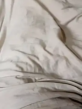 Hot hiuj online show from 02/05/26, 06:37