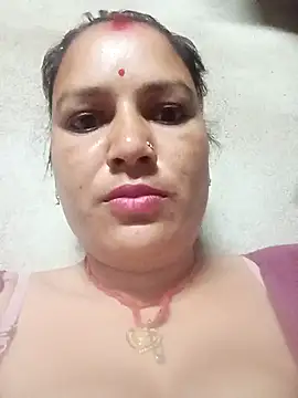 Hot hiuj online show from 04/17/26, 08:44