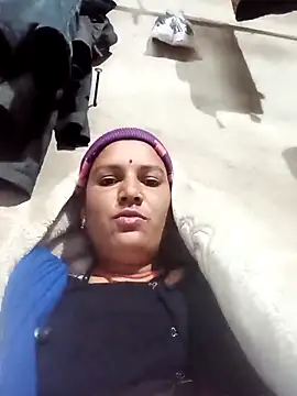 Hot hiuj online show from 02/01/26, 09:13