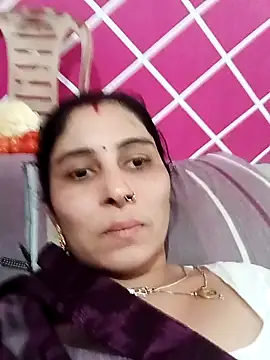 Hot ree85 online show from 03/02/26, 11:17