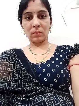 Snapshot of Hot_ree85 chatting on 05/03/26, 11:58 Hot ree85 online show from 05/03/26, 11:58