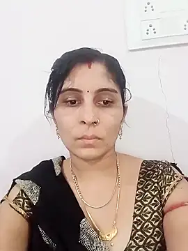 Snapshot of Hot_ree85 chatting on 04/22/26, 08:43 Hot ree85 online show from 04/22/26, 08:43