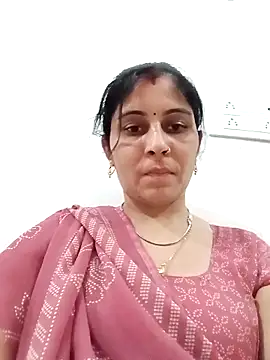 Snapshot of Hot_ree85 chatting on 04/27/26, 01:20 Hot ree85 online show from 04/27/26, 01:20