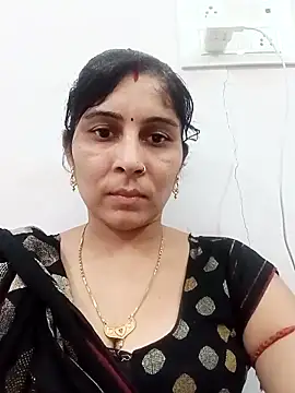 Snapshot of Hot_ree85 chatting on 05/07/26, 10:18 Hot ree85 online show from 05/07/26, 10:18
