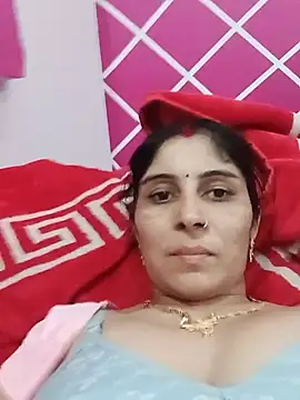 Snapshot of Hot_ree85 chatting on 06/02/26, 02:50 Hot ree85 online show from 06/02/26, 02:50
