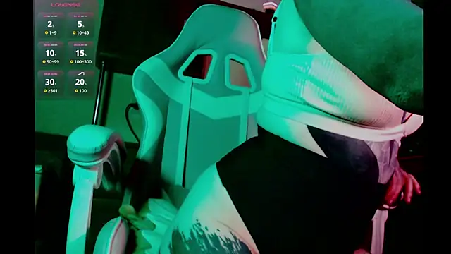 Gloomy Suemi online show from 04/09/26, 03:29