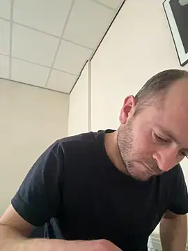 Majestik1 online show from 03/25/26, 10:36