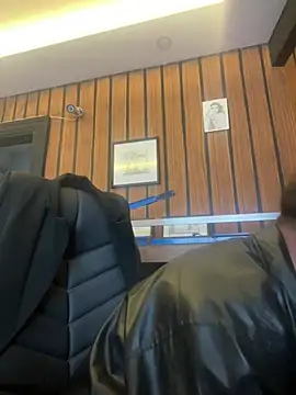 Snapshot of ibrm555 chatting on 02/28/26, 01:00 ibrm555 online show from 02/28/26, 01:00