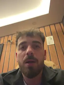 Snapshot of ibrm555 chatting on 02/18/26, 05:53 ibrm555 online show from 02/18/26, 05:53