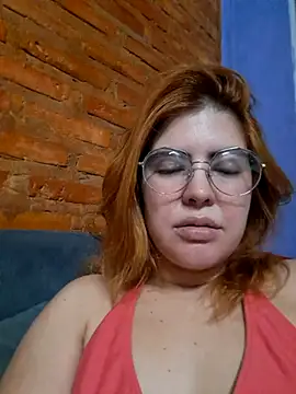 Snapshot of mililena1 chatting on 04/01/26, 12:57 mililena1 online show from 04/01/26, 12:57