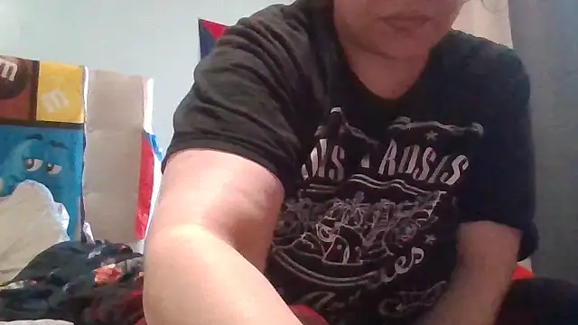 bellakay19 online show from 04/18/26, 05:37