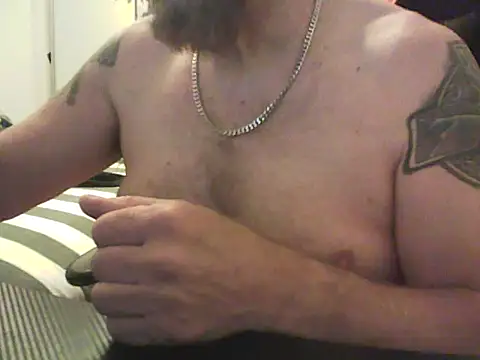 Snapshot of loudandproud chatting on 06/14/26, 08:59 loudandproud online show from 06/14/26, 08:59