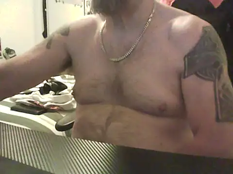 Snapshot of loudandproud chatting on 07/11/26, 06:35 loudandproud online show from 07/11/26, 06:35