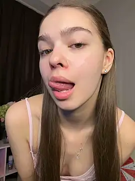 SkylineBliss online show from 04/07/26, 06:26