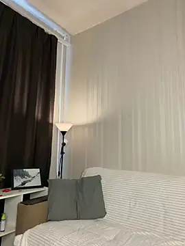 SkylineBliss online show from 03/13/26, 09:25