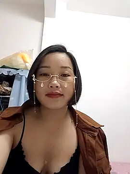   BingBing   online show from 02/28/26, 09:03