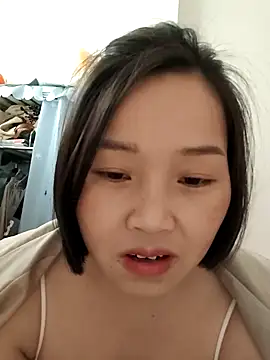   BingBing   online show from 02/25/26, 09:09