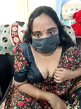 Tinarosy13 online show from 02/09/26, 09:29