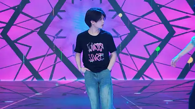 HD-stick998 online show from 04/09/26, 10:10