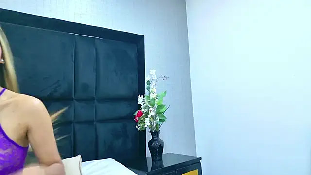 SarahOrtiz  online show from 03/12/26, 11:03