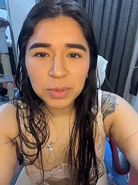 Minico25 online show from 05/17/26, 06:24