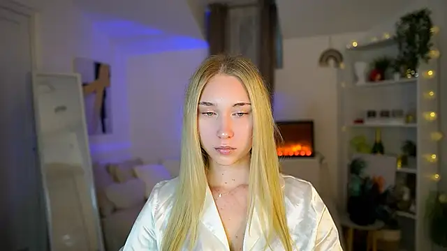 MilaBunny2000 online show from 02/12/26, 02:28