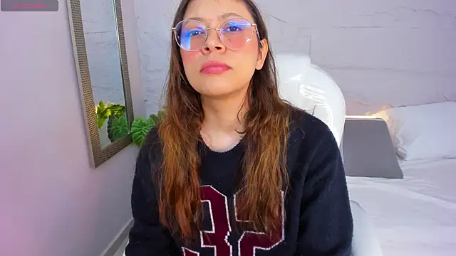 Snapshot of lanna_18_ chatting on 06/26/26, 11:38 lanna 18 online show from 06/26/26, 11:38