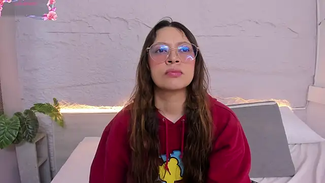 lanna 18  online show from 04/10/26, 11:39