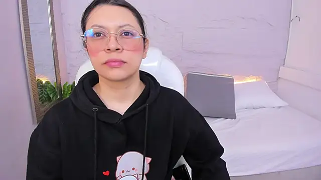 Snapshot of lanna_18_ chatting on 07/18/26, 11:41 lanna 18 online show from 07/18/26, 11:41