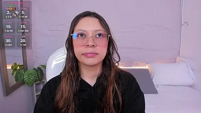 Snapshot of lanna_18_ chatting on 05/15/26, 11:30 lanna 18 online show from 05/15/26, 11:30