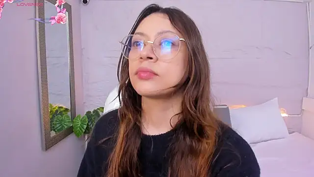 Snapshot of lanna_18_ chatting on 06/09/26, 11:44 lanna 18 online show from 06/09/26, 11:44