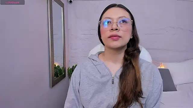 Snapshot of lanna_18_ chatting on 07/09/26, 11:53 lanna 18 online show from 07/09/26, 11:53