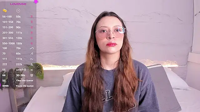 lanna 18  online show from 03/04/26, 11:40