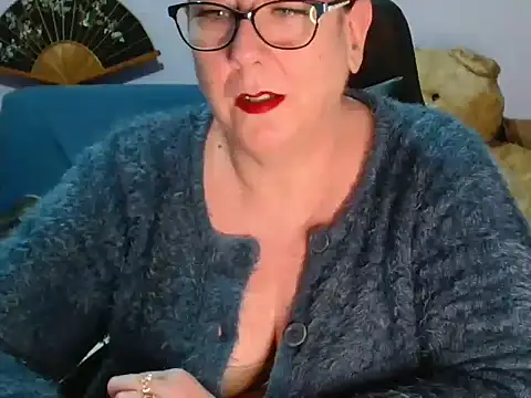 xmyriamx online show from 02/15/26, 10:14