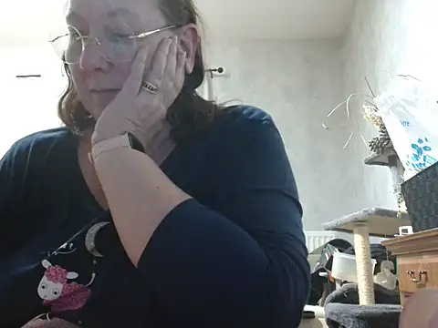 xmyriamx online show from 03/02/26, 07:54