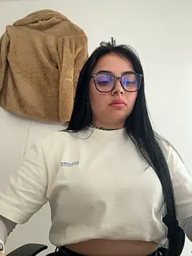 Mia  Bloom online show from 01/10/26, 02:45