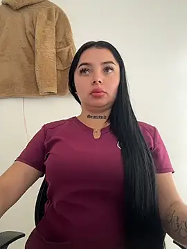 Mia  Bloom online show from 01/07/26, 02:11