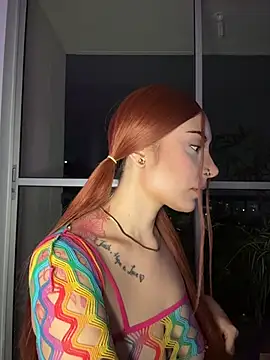 alesziarose  online show from 03/26/26, 11:46