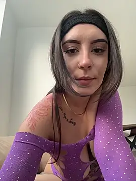 alesziarose  online show from 01/07/26, 10:48