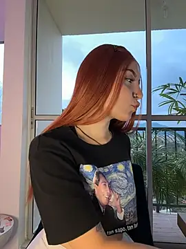 alesziarose  online show from 03/18/26, 11:16